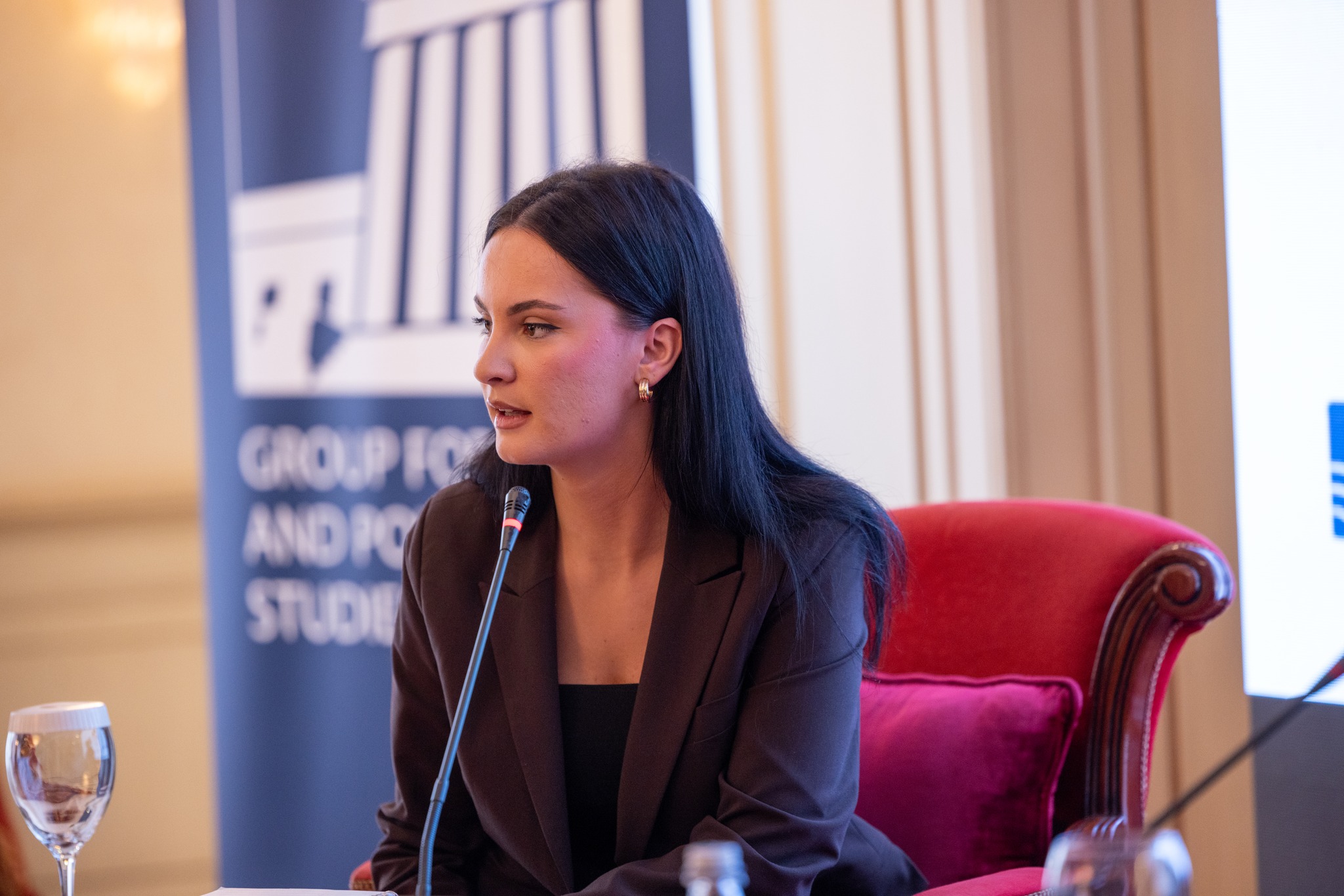 590565699_1273238521517059_3817450027619625268_n